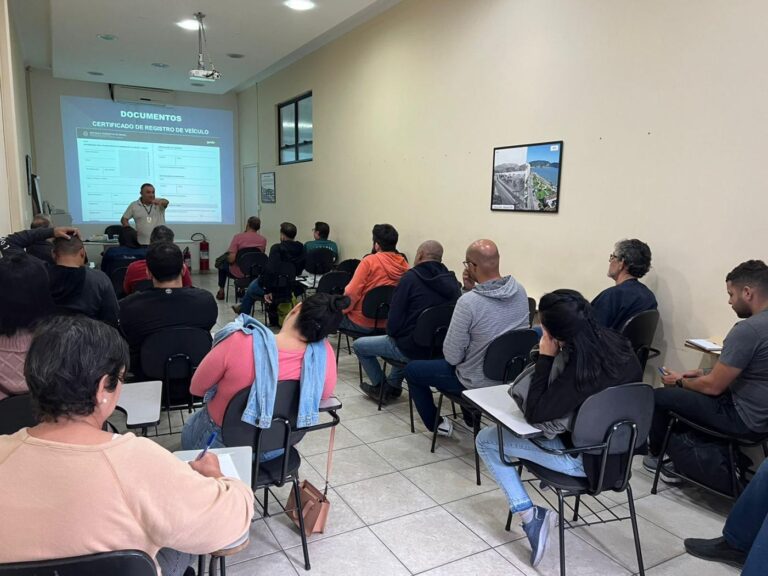 Curso gratuito para motoristas abre inscrições em Santos