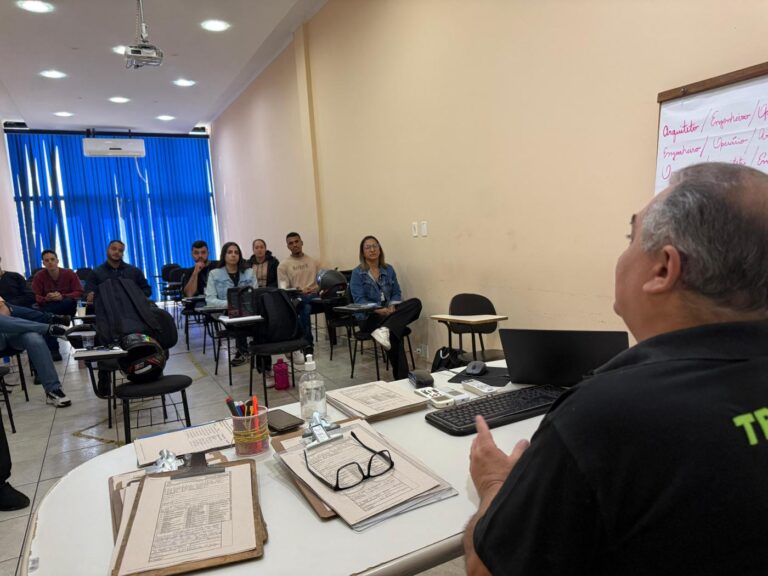 Novos agentes de trânsito de Santos passam por capacitação