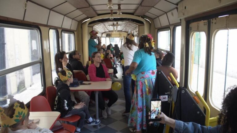 Bonde de Férias encerra programação com passeio histórico e Minicidade do Trânsito em Santos