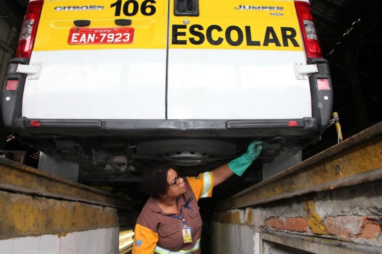 Vistoria dos veículos do transporte escolar de Santos começa na segunda